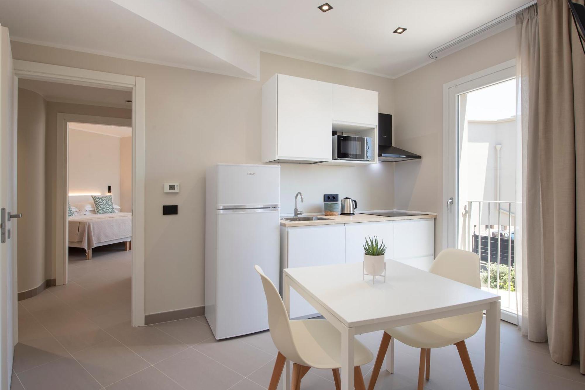 Mem Lodge And Suite Пула Екстериор снимка