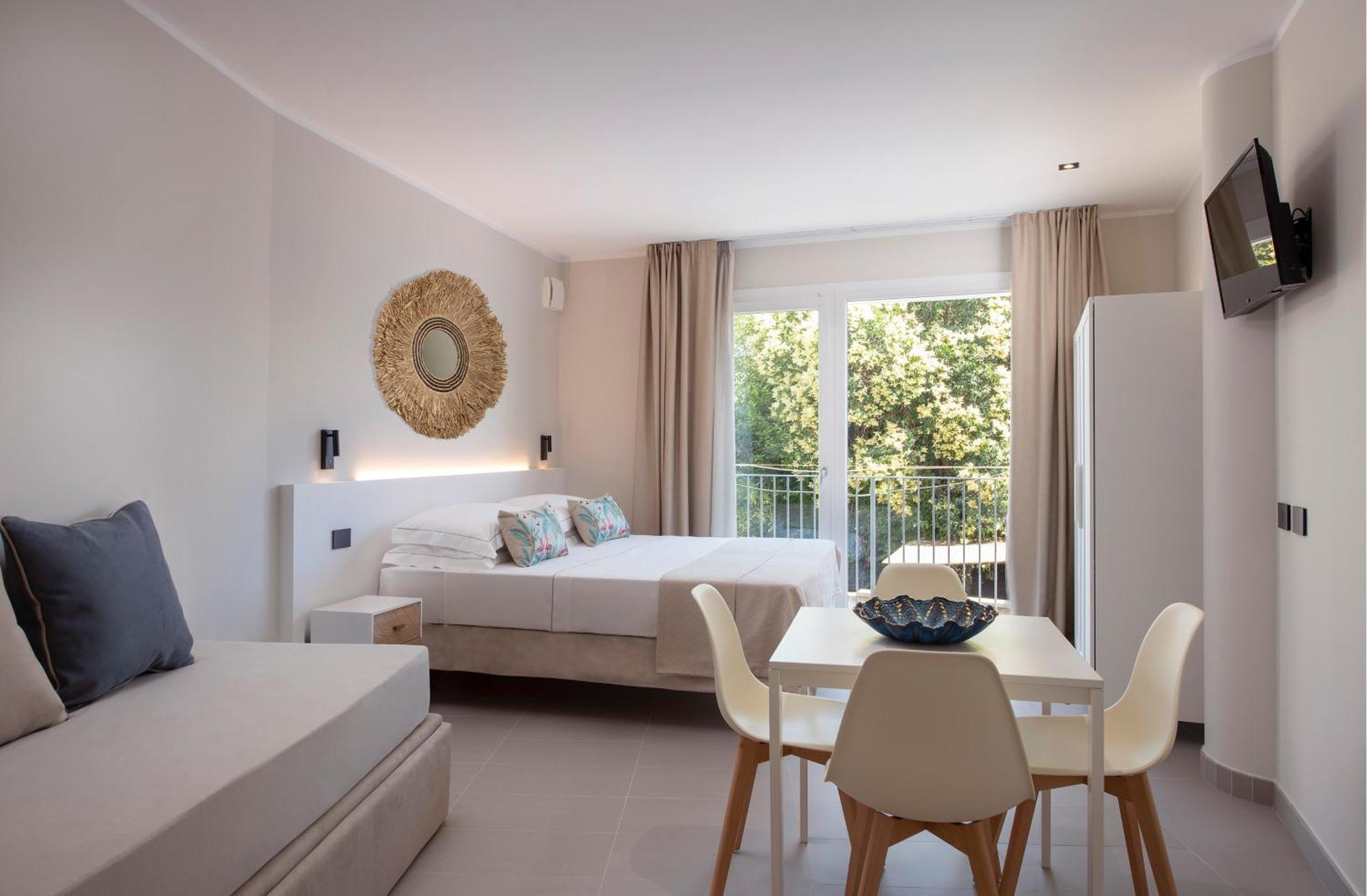 Mem Lodge And Suite Пула Екстериор снимка